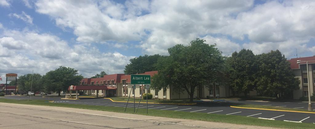 Ramada By Wyndham Albert Lea Dış mekan fotoğraf