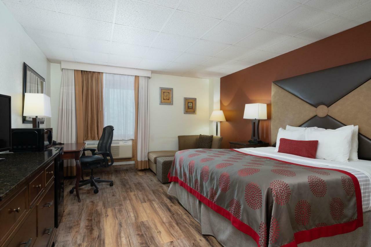 Ramada By Wyndham Albert Lea Dış mekan fotoğraf