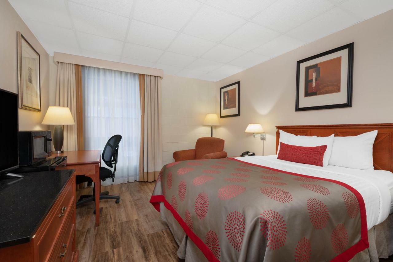 Ramada By Wyndham Albert Lea Dış mekan fotoğraf